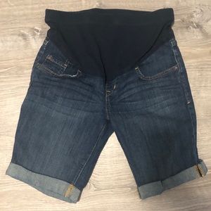 Old Navy Maternity denim shorts - size 2